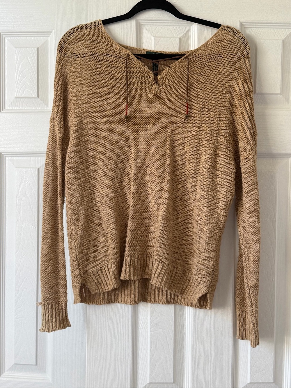 ⭐️FREE SHIPPING⭐️ Ralph Lauren Tan V-Neck Lightweight Knit Sweater